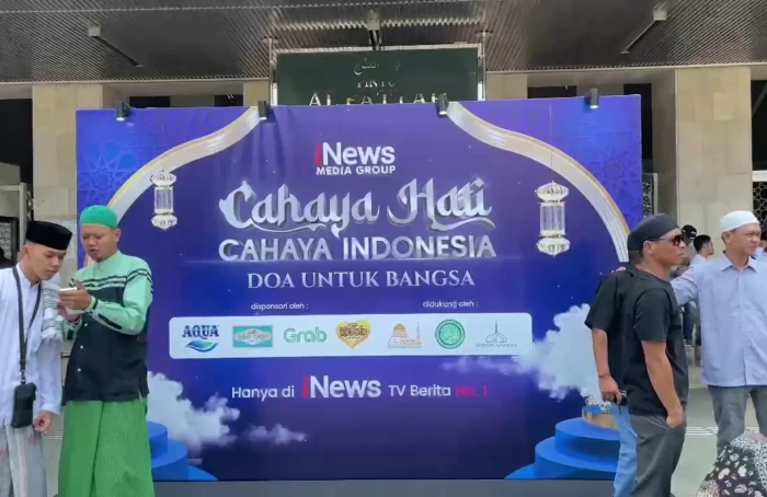 Persiapan Acara Cahaya...