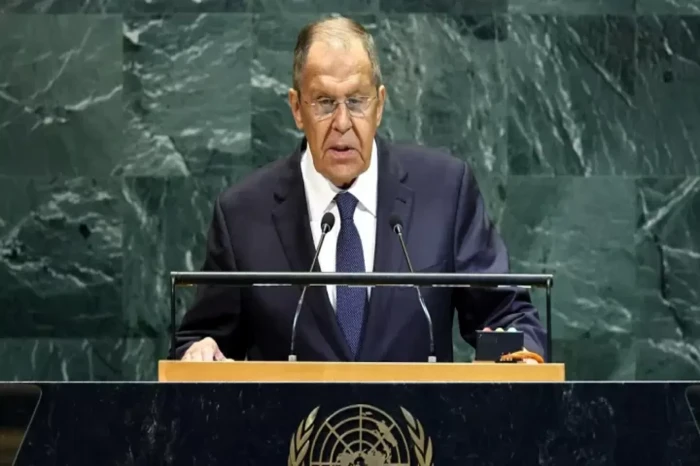 Menlu Rusia dalam Sidang...
