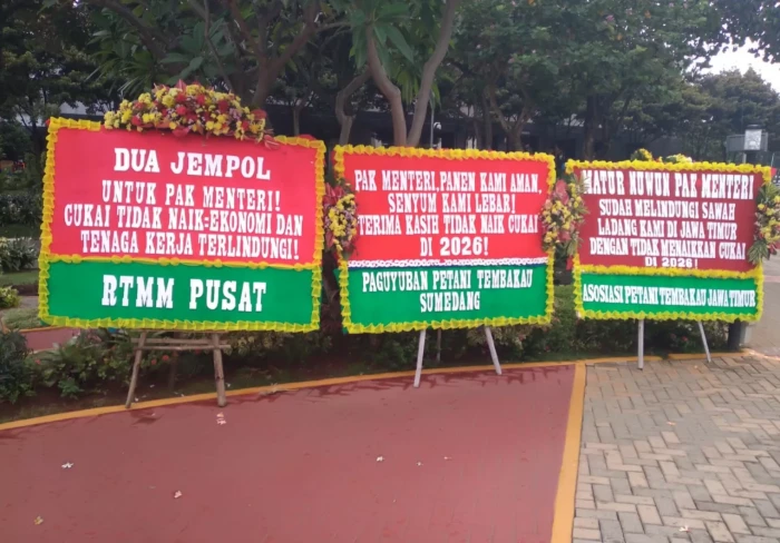 Tak Naikkan Cukai Rokok...