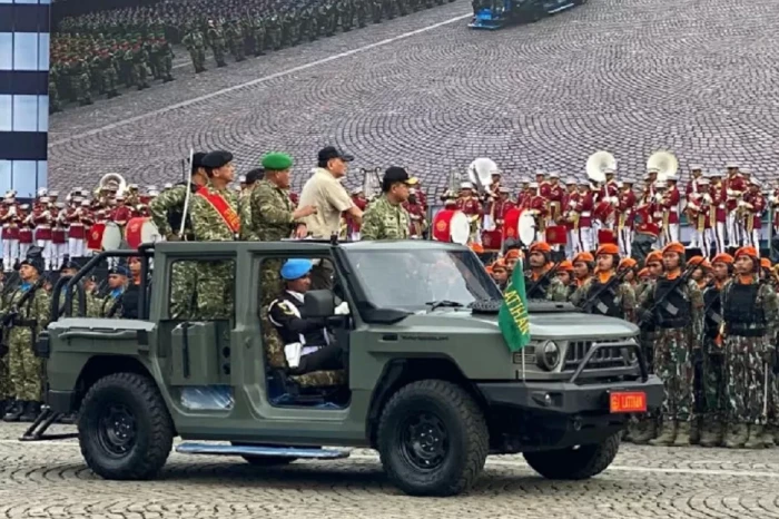 Panglima TNI Pimpin...