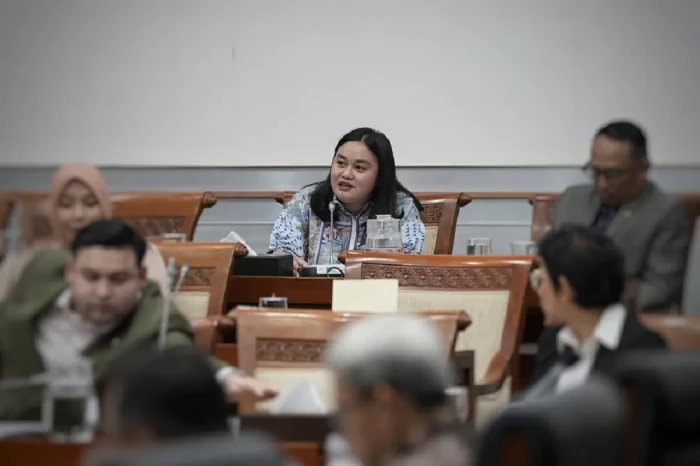 Teror Bom Pakai Nomor...