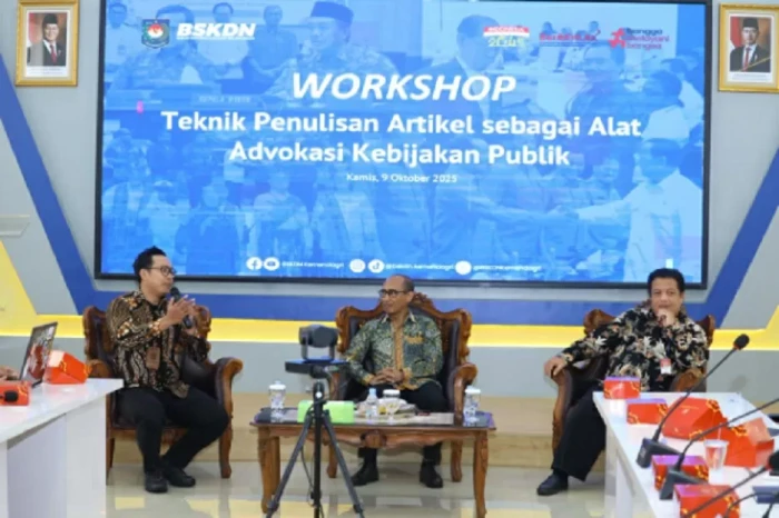 Kemendagri Perkuat Kapasitas...