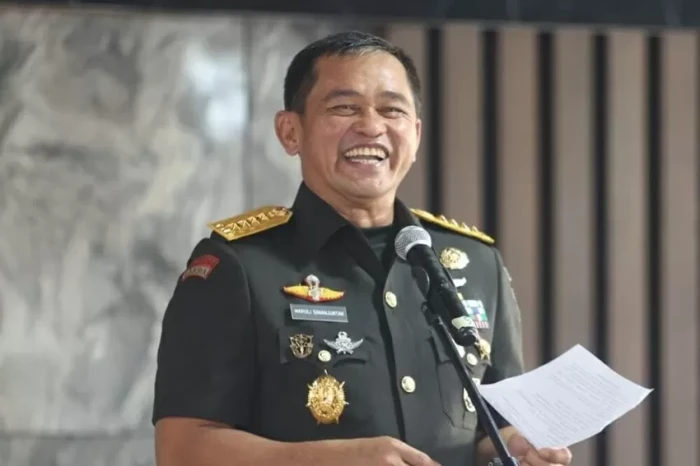 15 Perwira TNI AD Digeser...