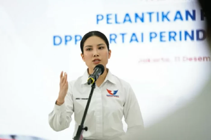 Partai Perindo Gelar...