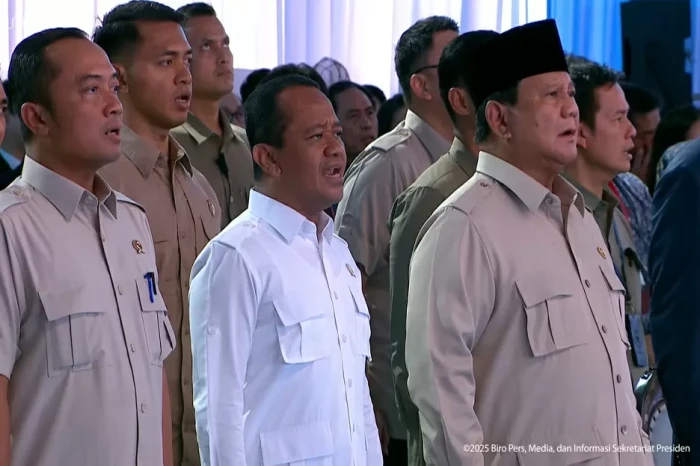 Presiden Prabowo Hadiri...