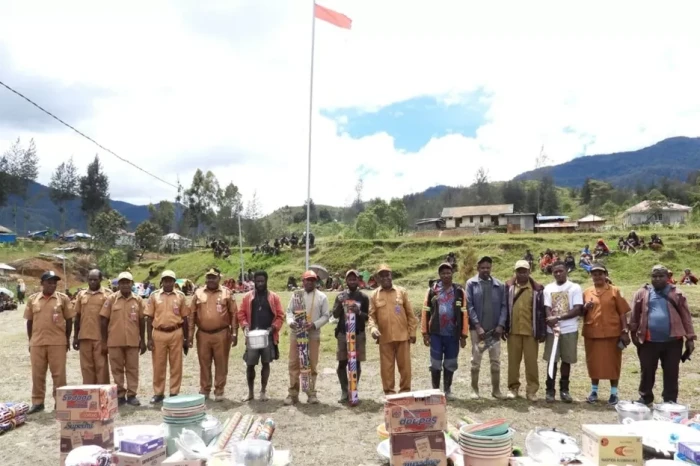 Bangun Papua, Pemerintah...