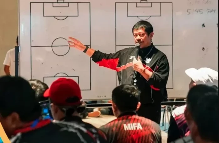 Membedah Strategi Terbaik...