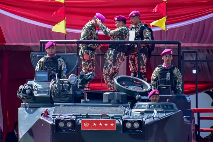 Panglima TNI Jenderal...