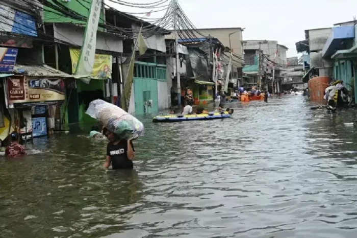 Waspadai Ancaman Banjir...