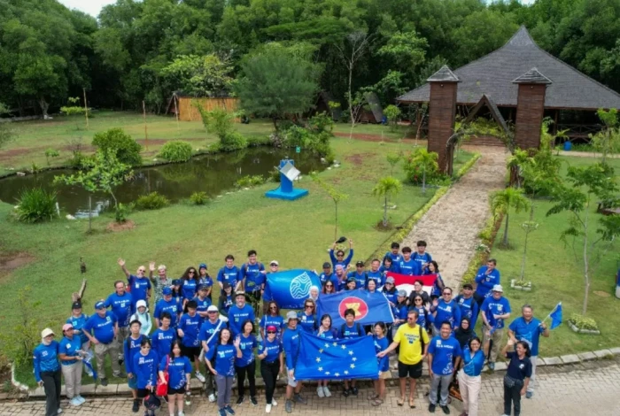 UE dan ASEAN Tanam Mangrove...