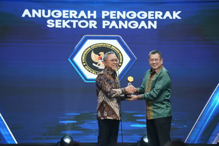 Daftar Peraih Penghargaan...