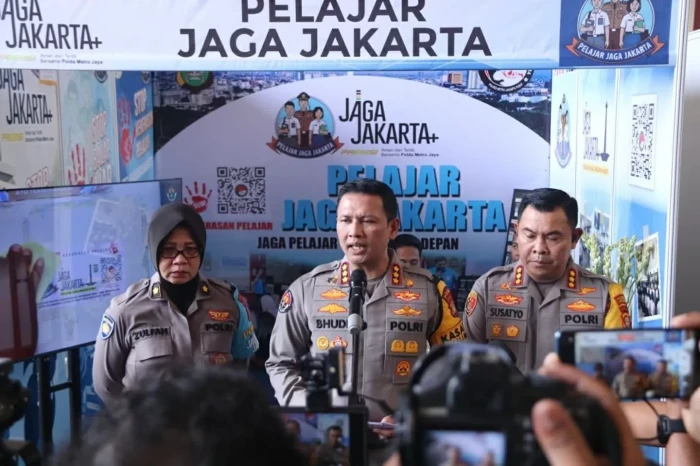 Kabid Humas Polda Metro...
