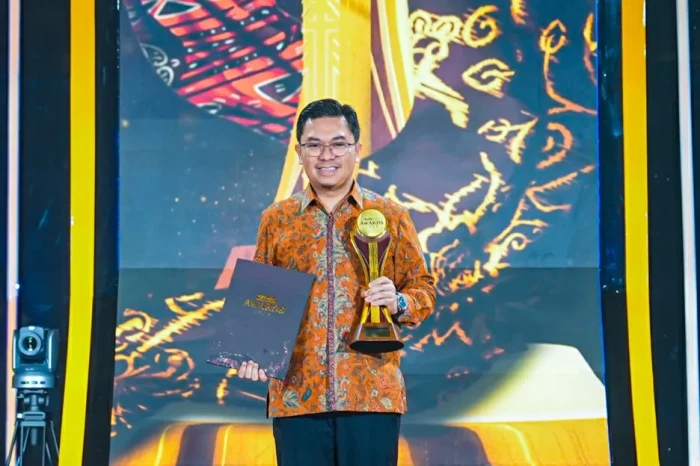 Transjakarta Raih Penghargaan...