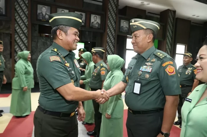 80 Pati TNI AD Naik...