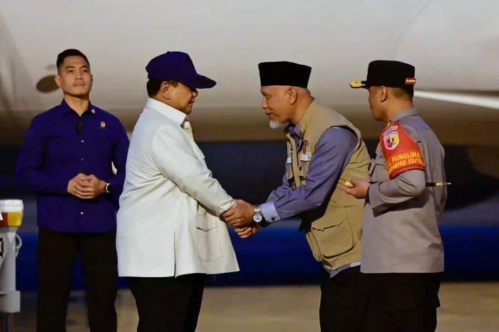 Prabowo Tiba di Sumbar,...