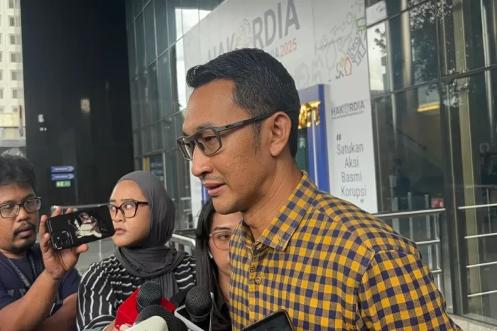 KPK Sebut Ayah Bupati...