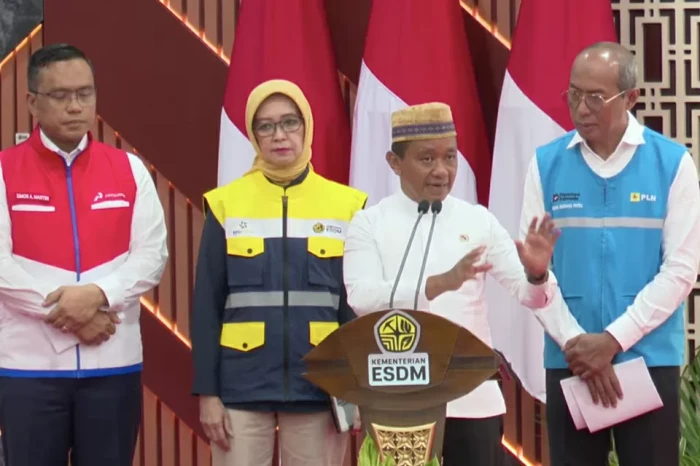 Pengakuan Bahlil Soal...