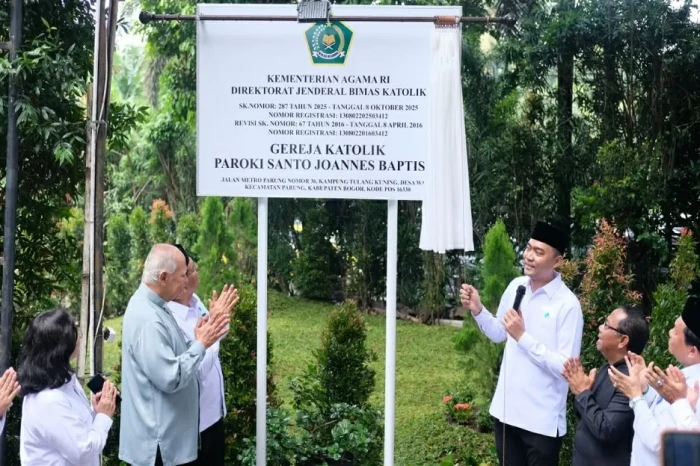 Kemenag Resmikan Papan...