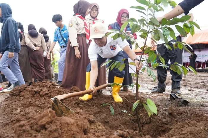 Wakil Ketua II DPRD...