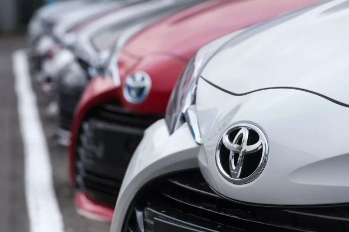 Bukan Honda atau Lexus,...