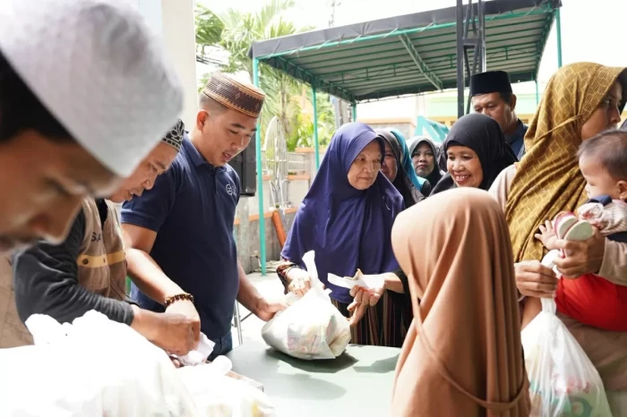 Sandiaga Uno Gelar Bazar...