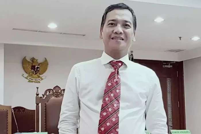 Membela Kedaulatan Rakyat...