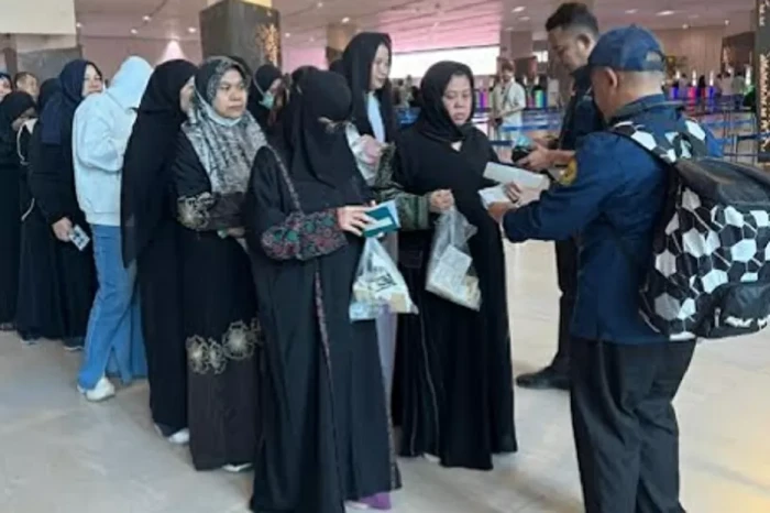 Kementerian Luar Negeri...
