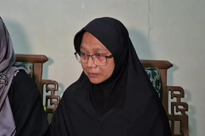 Cerita Keluarga Pegawai...