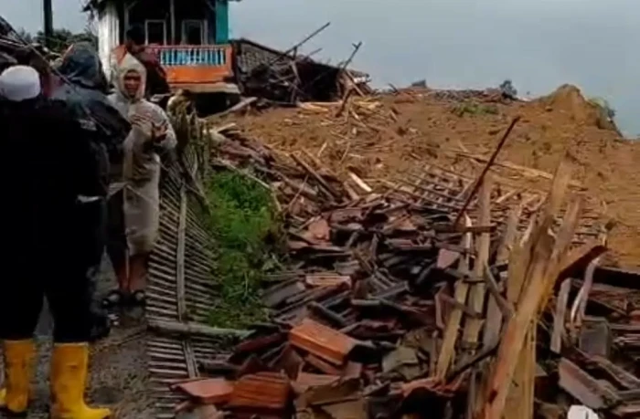 Modifikasi Cuaca Dilakukan...