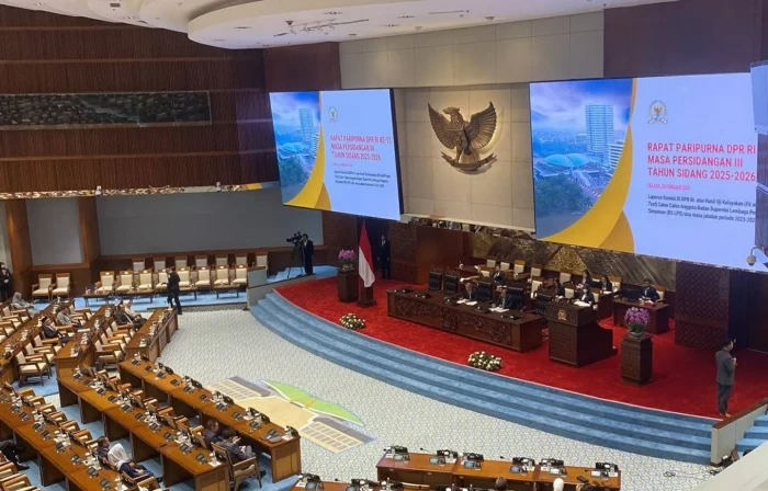 292 Anggota DPR Hadiri...
