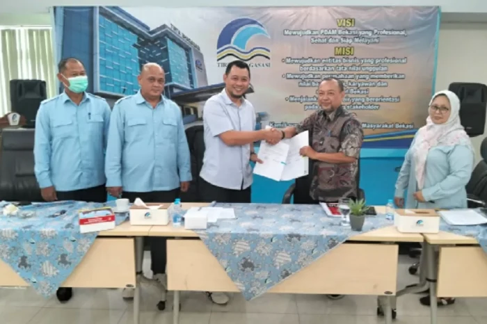 Pemkab Bekasi Evaluasi...