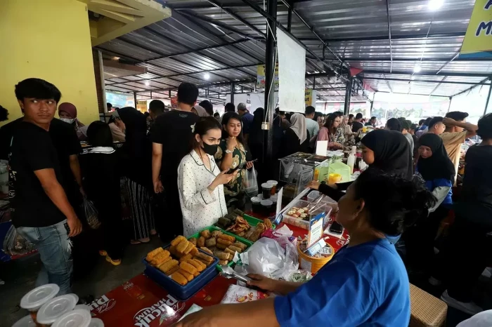 Antisipasi Macet Jelang...