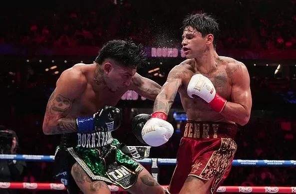 Ryan Garcia Rebut Gelar...