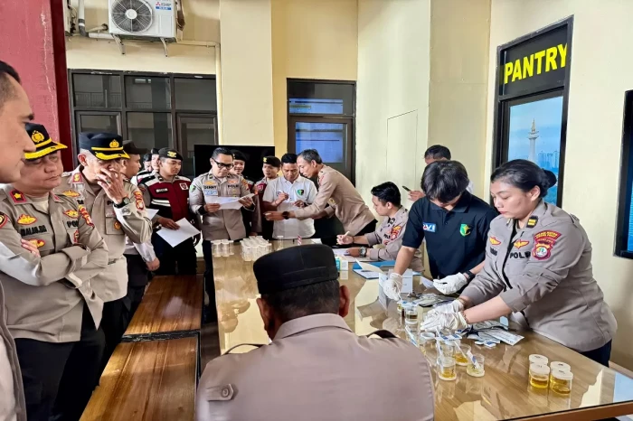 124 Anggota Polres Jakpus...