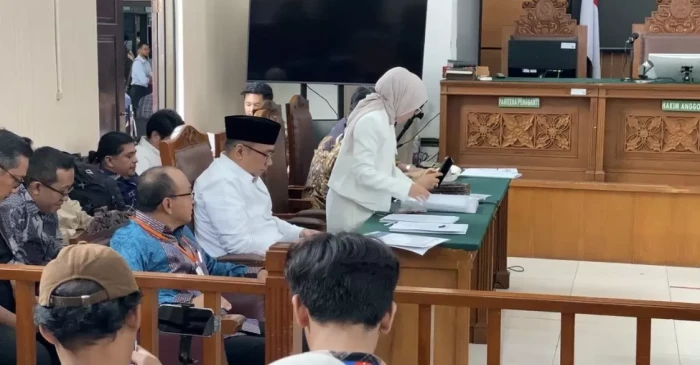 Gus Yaqut Hadiri Sidang...