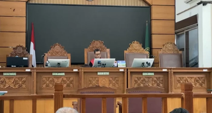 KPK Absen, Sidang Praperadilan...