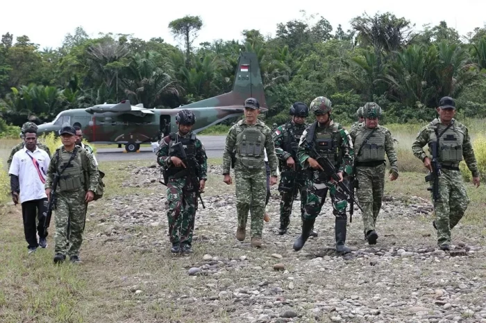 Dijaga TNI, 11 Bandara...