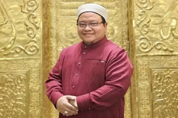 Tewasnya Khamenei, Bangkitnya...