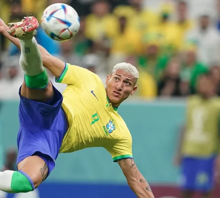 Richarlison Ajak Skuad...