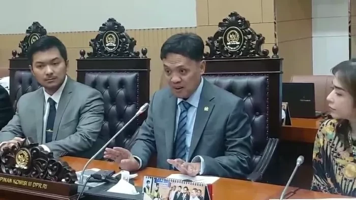 Komisi III Bakal Temui...