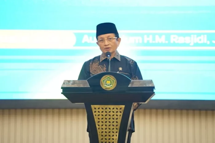 Menag Larang ASN Gunakan...