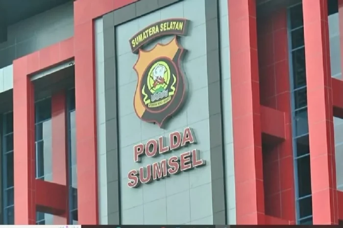 Polda Sumsel Salurkan...