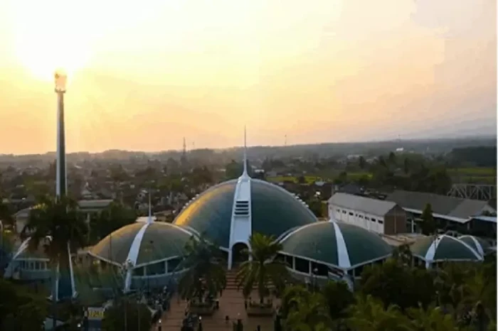 Jadwal Salat dan Imsakiyah...