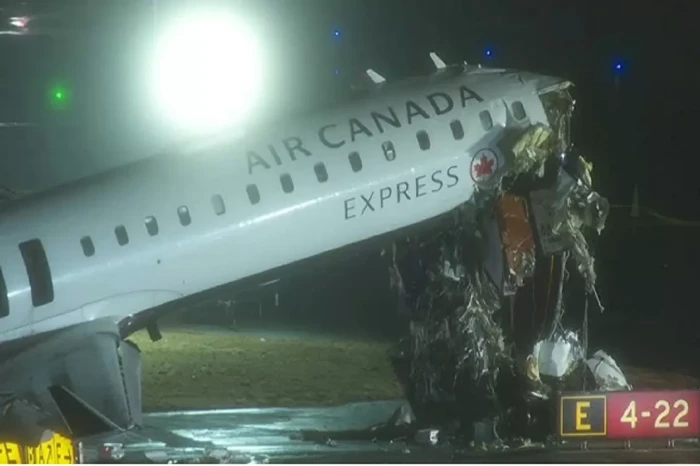 Air Canada Express Tabrakan...