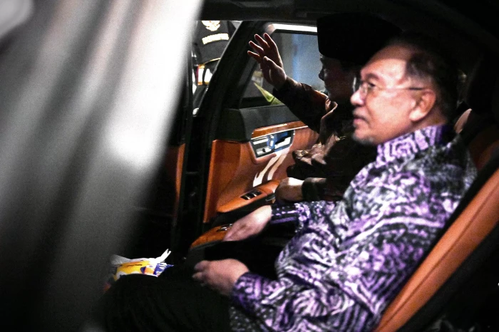Momen Prabowo dan Anwar...