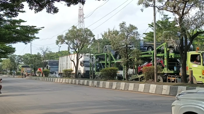 Imbas Pembatasan Masuk...
