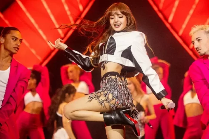 Lisa BLACKPINK Cetak...