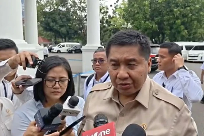 Prabowo Panggil Menteri...