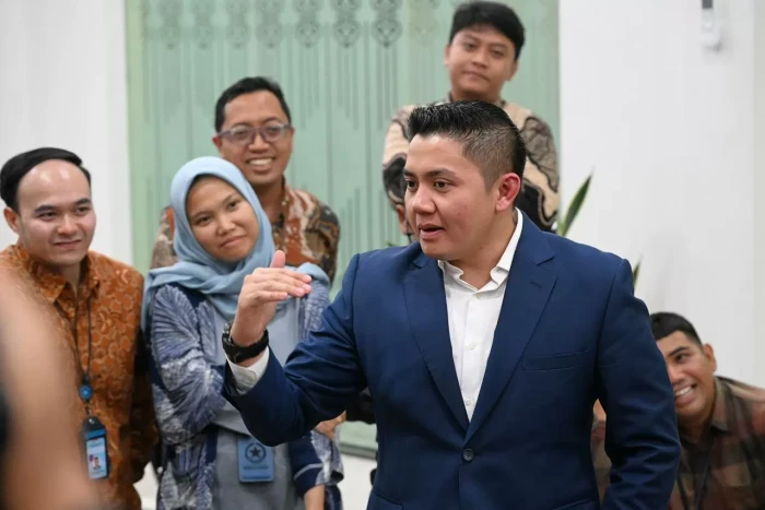 Seskab Teddy Sebut Selamatkan...