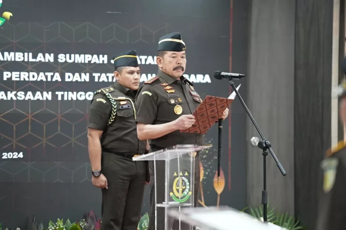 Jaksa Agung Mutasi Dirtut...